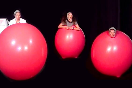 Tausendundein Ballon
Mit kleinen und riesigen Ballonen lassen Lucy & Lucky Loop eine bunte, überraschungsreiche und magische Welt aufleben. Ein visuelles Comedy Programm für Gross und Klein.