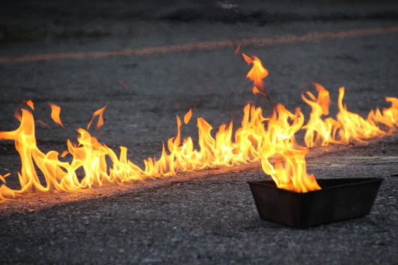 Ein starker und effektvoller Abschluss einer Feuershow. Outdoor und Indoor möglich