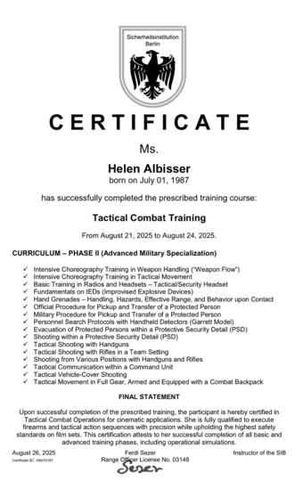 Sie hat zudem eine Weiterbildung als Sprecherin absolviert und möchte ihre Stimme gezielt in Werbung, Podcasts, Online-Content und Corporate-Produktionen einbringen. Als Schauspielerin hat sie Erfahrung in Film, Serien und Webproduktionen, wodurch sie Präsenz, Ausdruckskraft und Authentizität in jede Performance einbringt. 