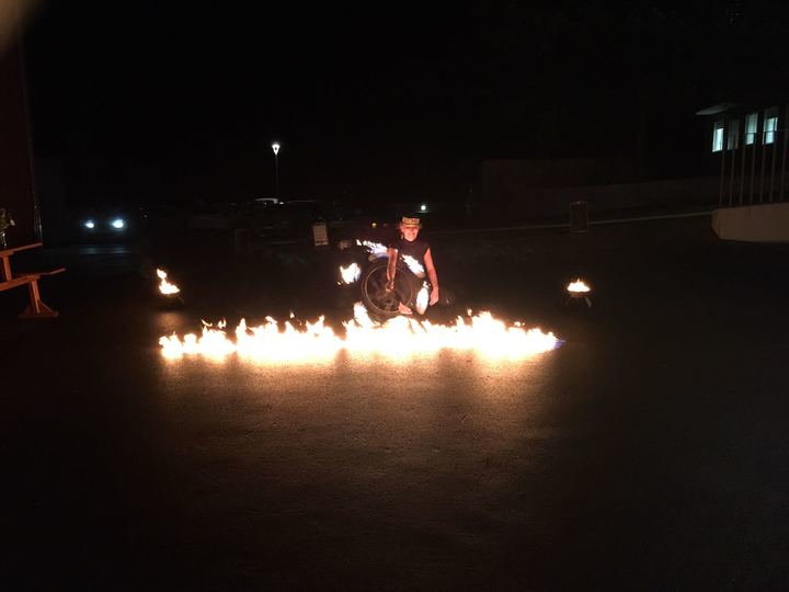 Hier finden Sie Atemberaubende und tänzerische Feuershows für Ihre Hochzeit, Geburtstag, Firmenjubläum oder Event