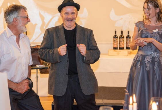 Freche, witzige Zauberei, wie man sie kennt, aber dennoch nie gesehen hat